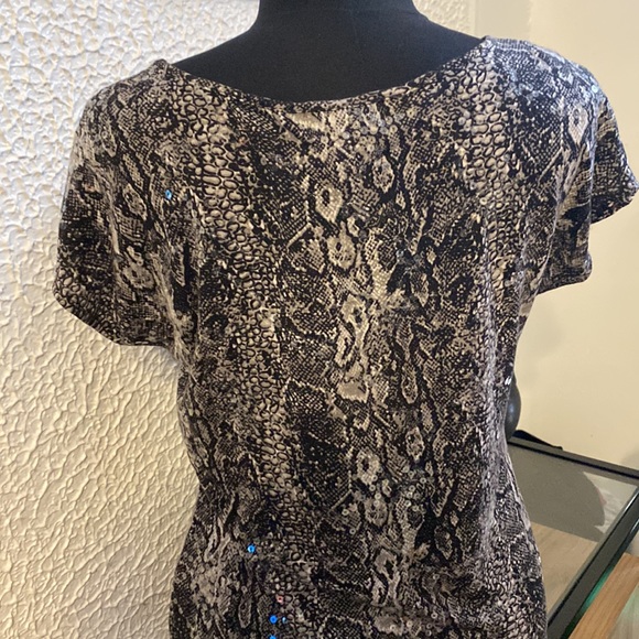 Miss Tina by Tina Knowles Sequin Blouse Top Snakeskin Python Size Medium XS - Picture 2 of 4